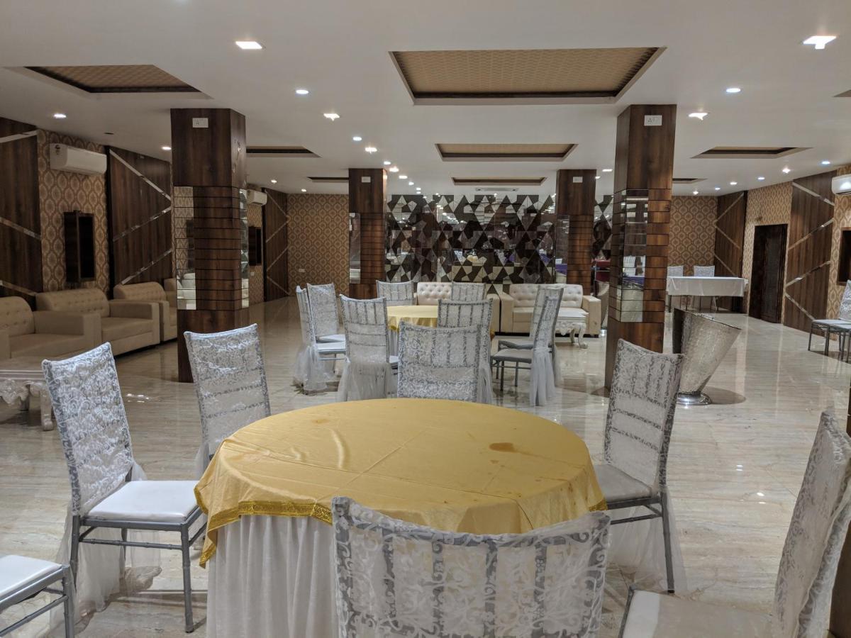 The Prestige Hotel & Convention Panposh Екстериор снимка