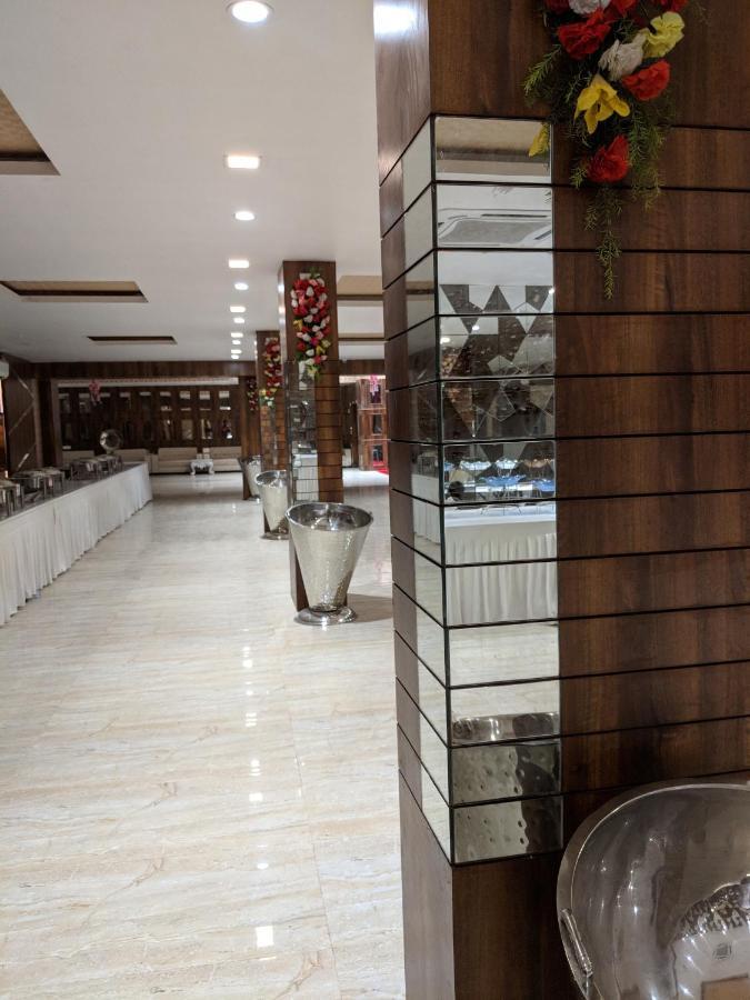 The Prestige Hotel & Convention Panposh Екстериор снимка
