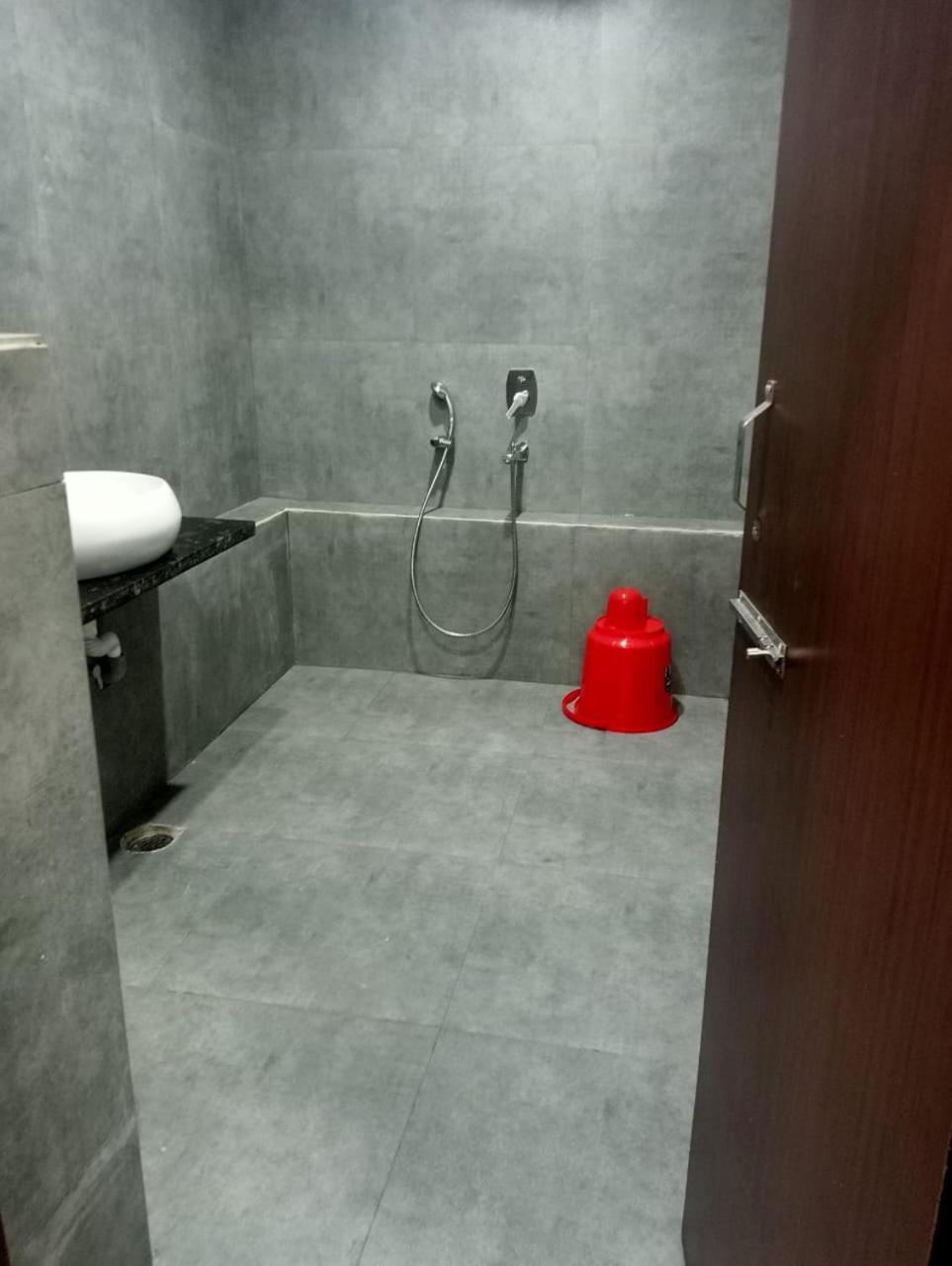 The Prestige Hotel & Convention Panposh Екстериор снимка
